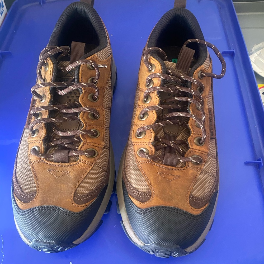 Women’s Brown Hiking Shoes